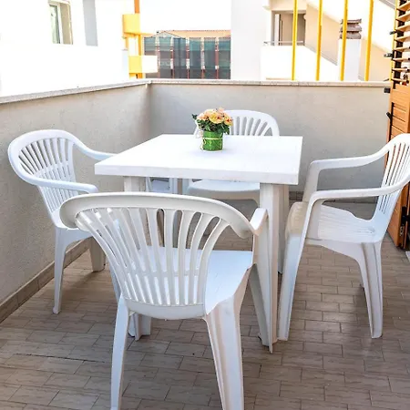 Se034 - Senigallia, Graziosa Mansarda Con Vista Mare 西尼加利亚